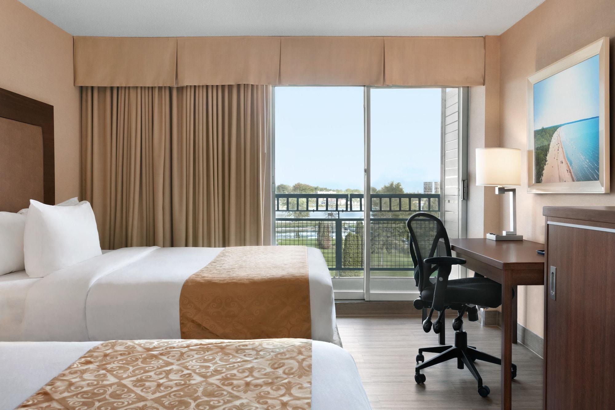 Ramada By Wyndham Belleville Harbourview Conference Center Eksteriør bilde