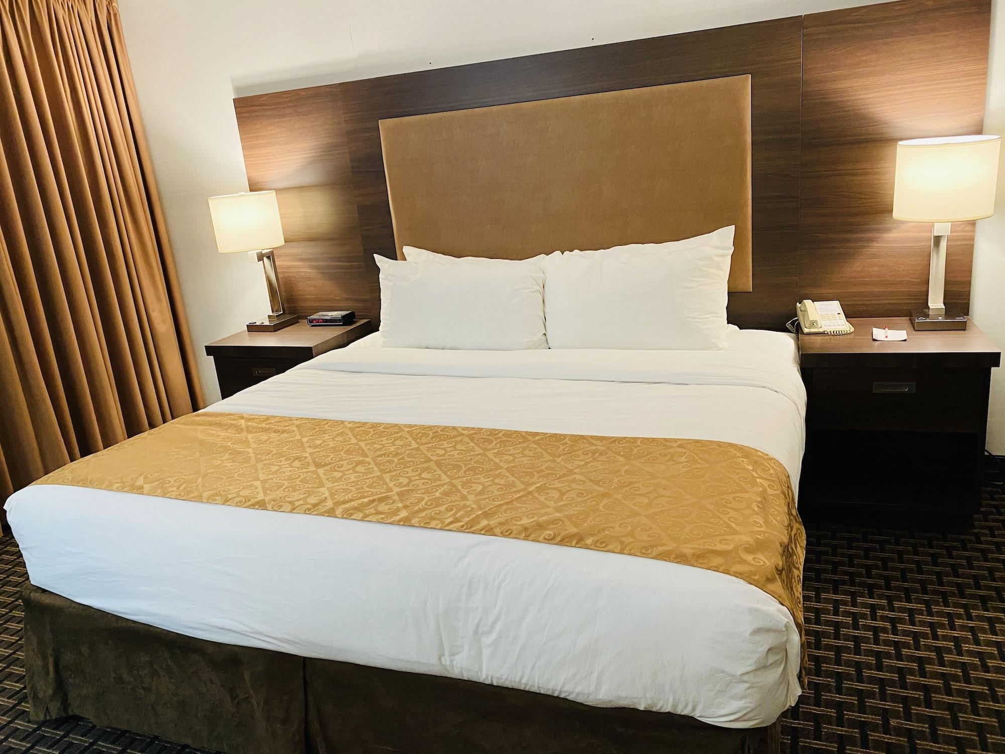 Ramada By Wyndham Belleville Harbourview Conference Center Eksteriør bilde