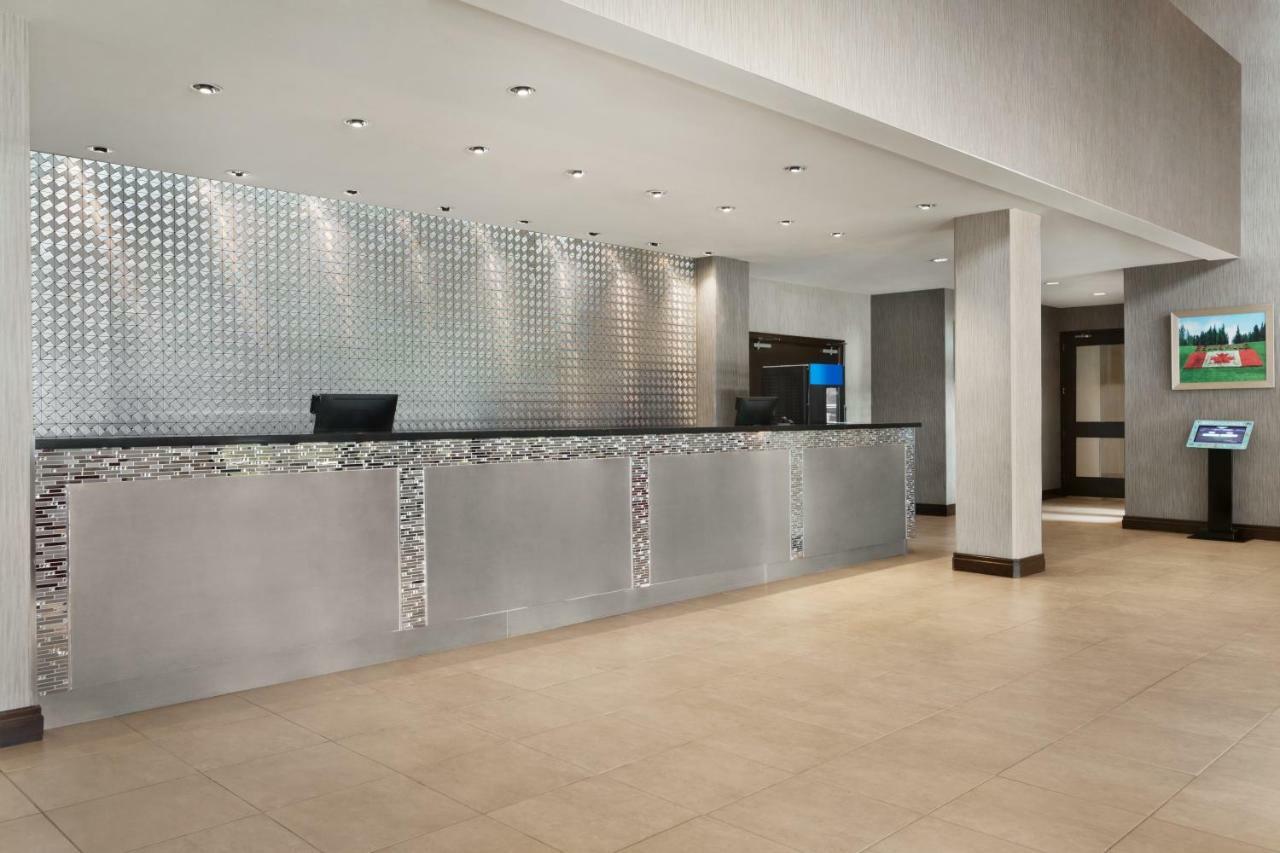 Ramada By Wyndham Belleville Harbourview Conference Center Eksteriør bilde